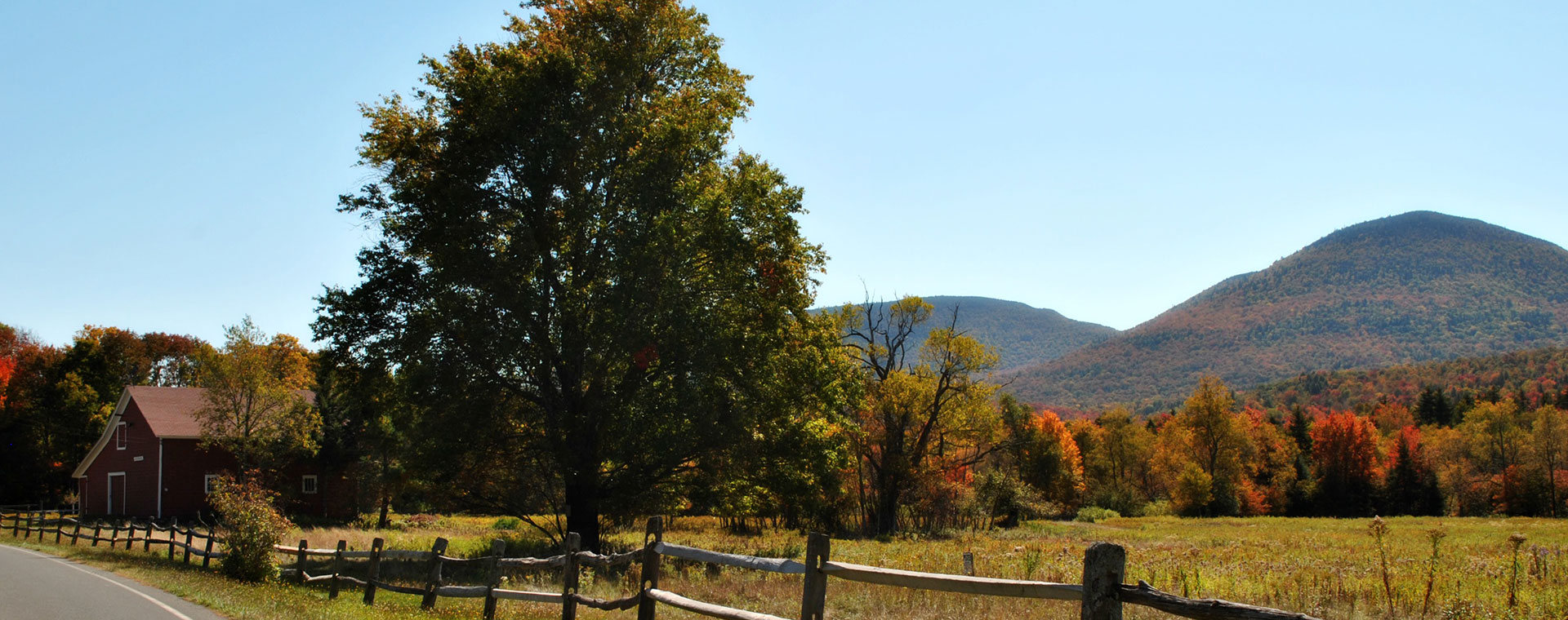 hunter mountain view from the road in fall